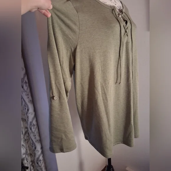 Sale NWT Tunic Blouse - Picture 5 of 11